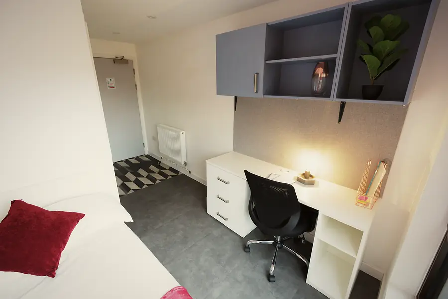 Bronze Ensuite at AXO New Cross: Room overview