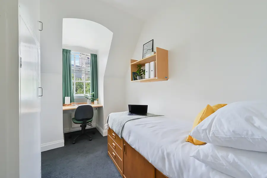Bronze Room at AXO Waterloo: Room overview